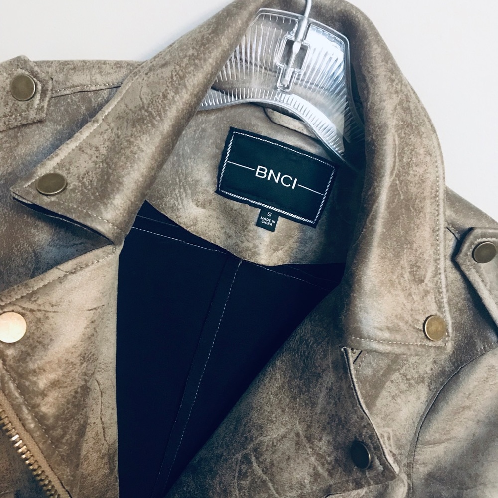 Leather Jacket - Picture 3 of 5